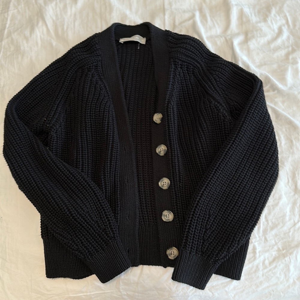 Like new size XS black everlane “the texture” cotton cardigan